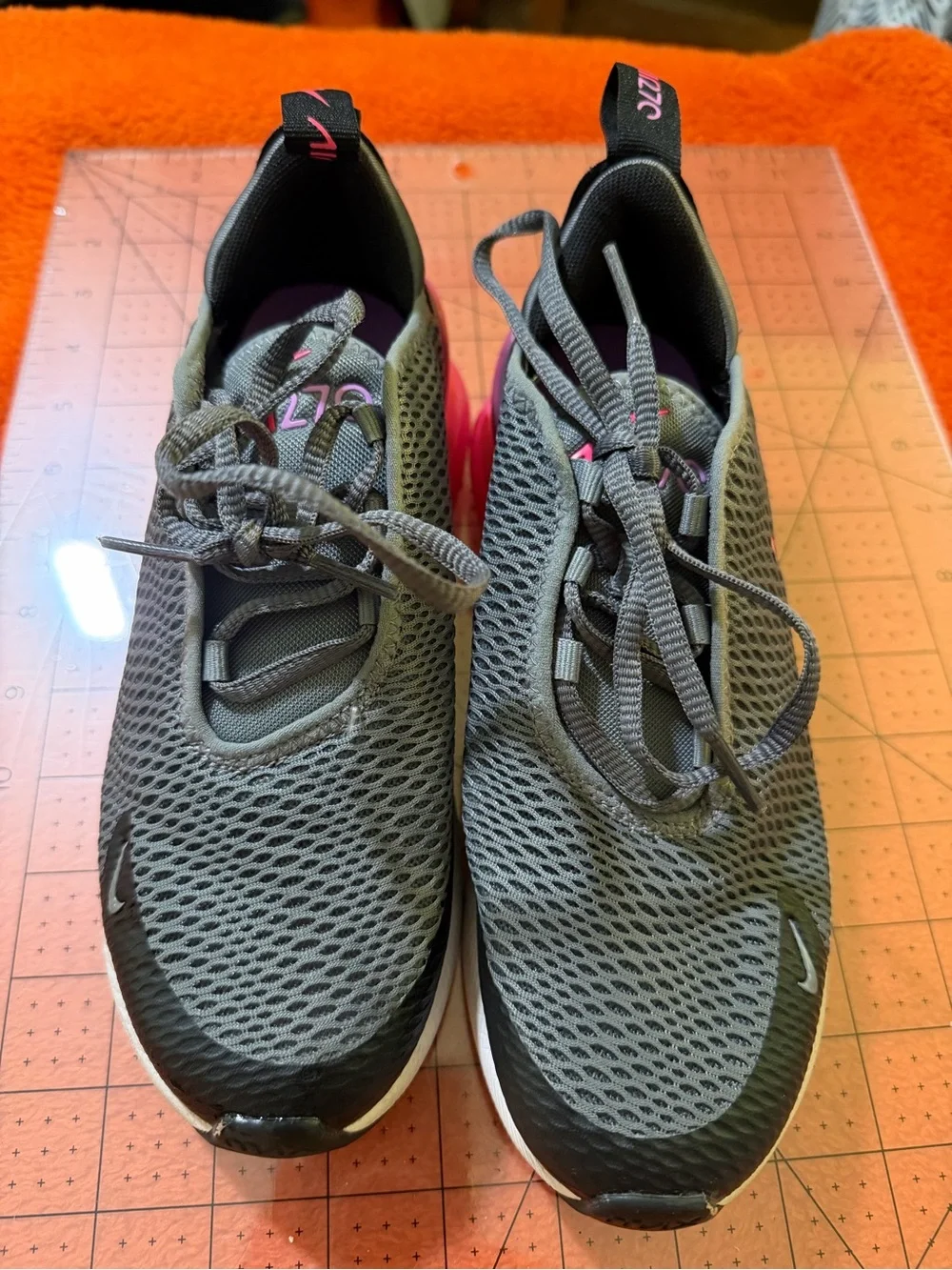 Nike Air Max 270 Kids 2Y Grey Black Hyper Pink Sneakers AO2372-031